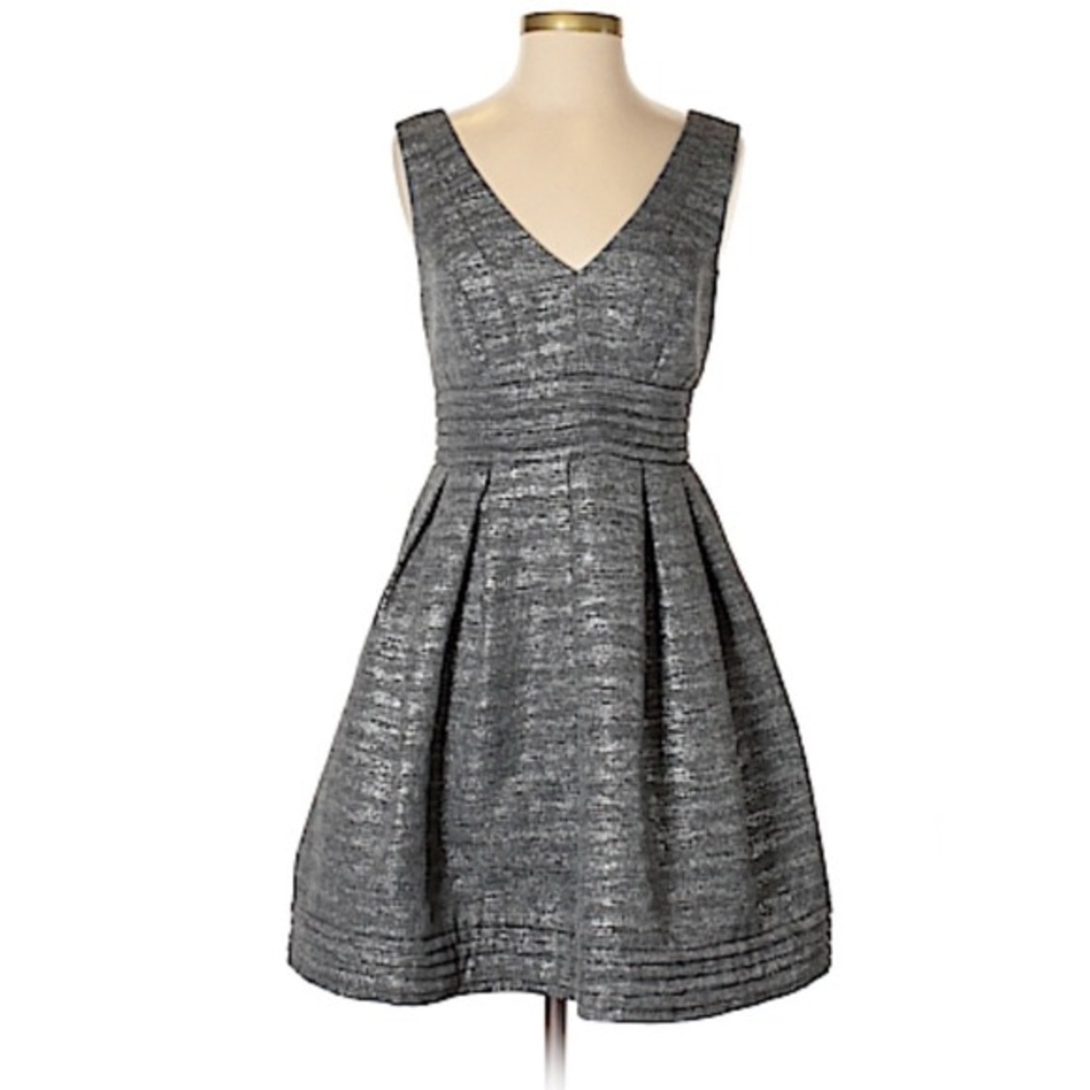 NWT Shoshanna gray silver dress size 4
